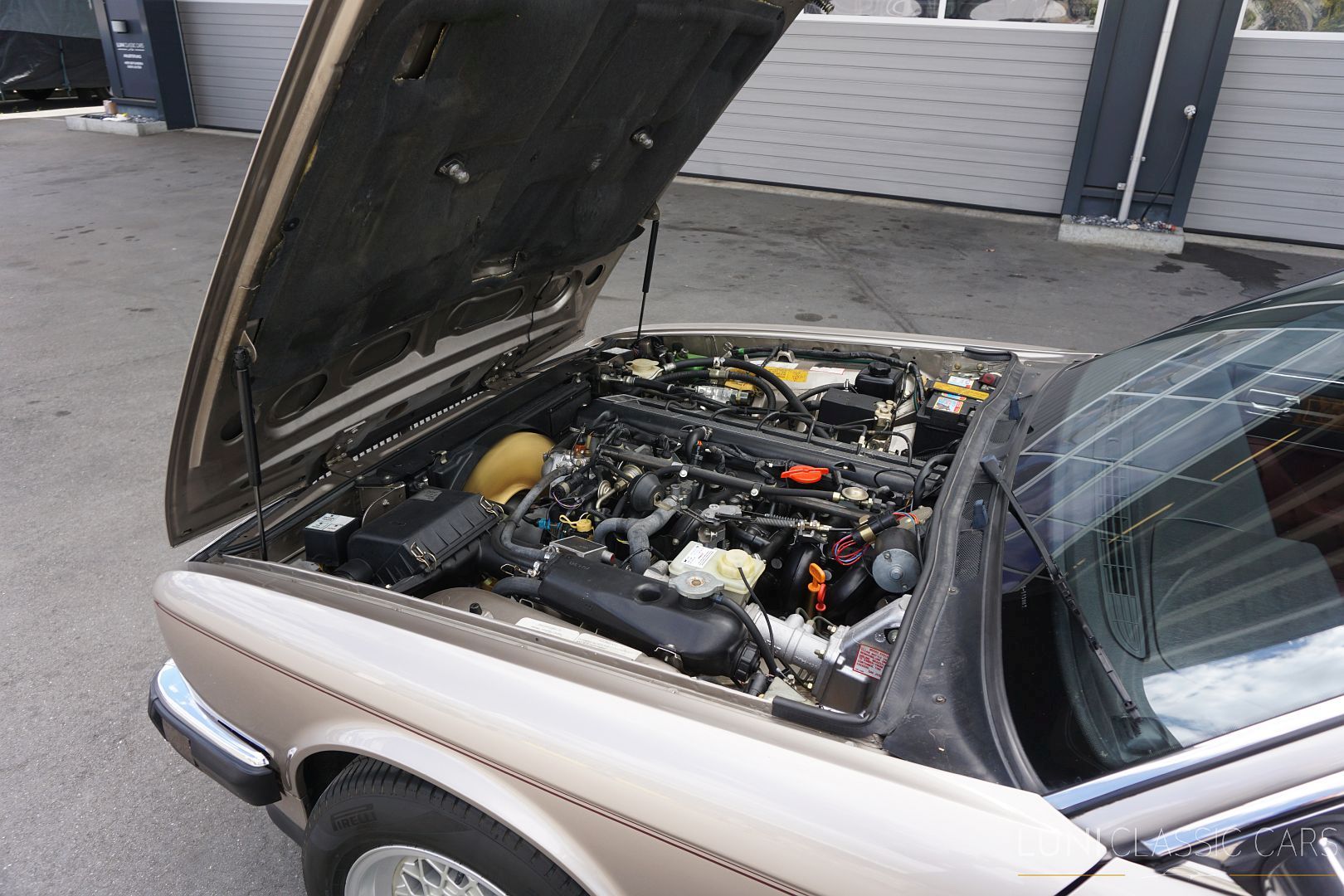 Jaguar XJ40 Sovereign 3.6