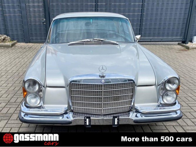 Mercedes Benz 280 SE 3.5 Coupe W111 