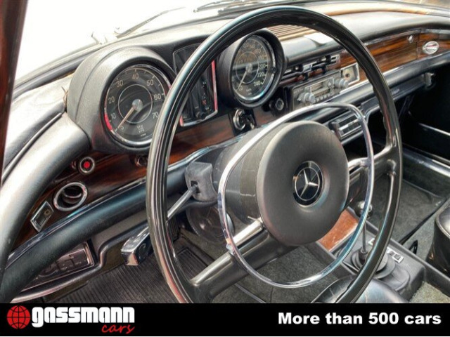 Mercedes Benz 280 SE 3.5 Coupe W111 