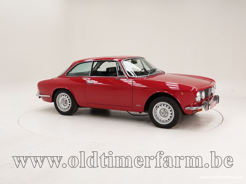 Alfa Romeo GTV 2000 Bertone \'76 