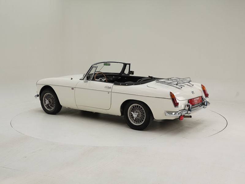 MG B \'64 