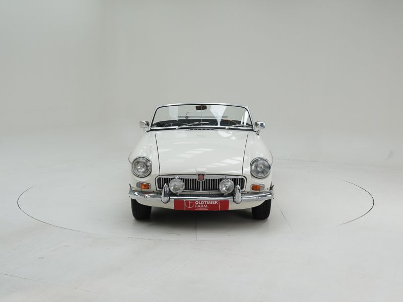 MG B \'64 