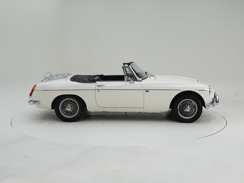 MG B \'64 