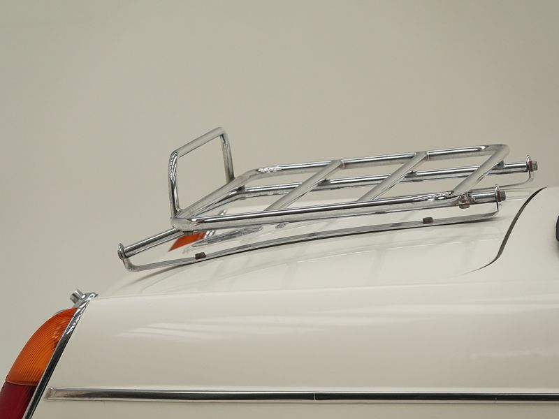 MG B \'64 