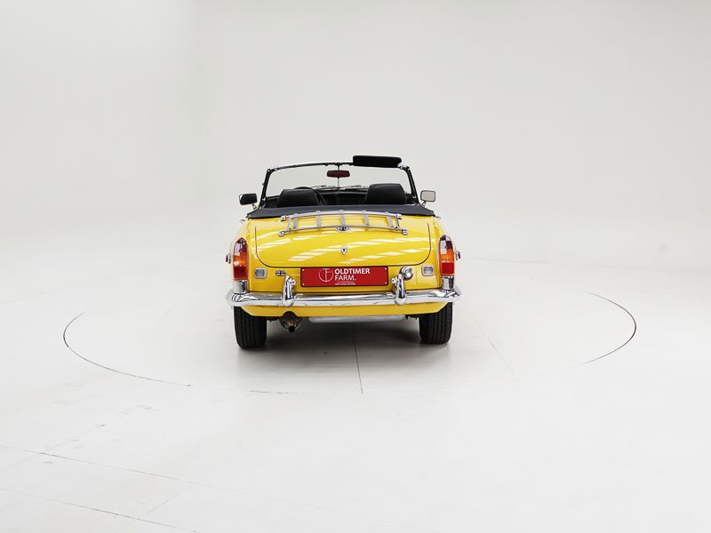 MG B \'78 