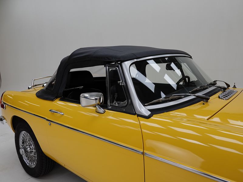MG B \'78 