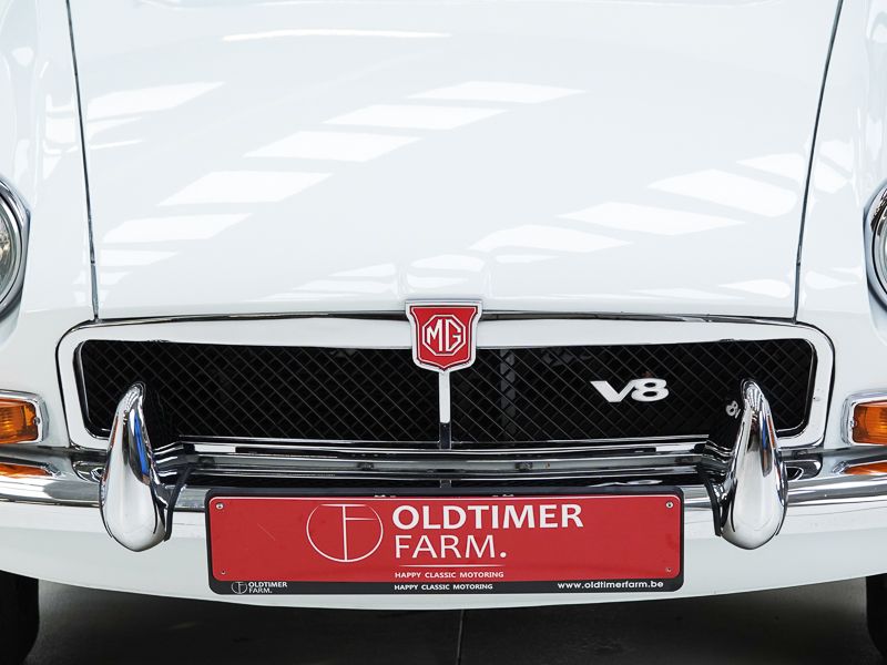 MG B GT V8 \'74 