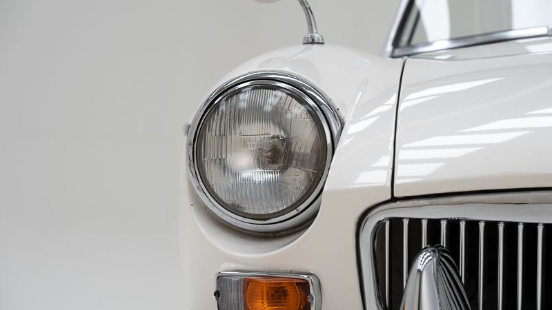 MG B \'67 