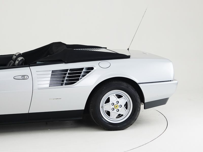 Ferrari Mondial Cabriolet \'86 