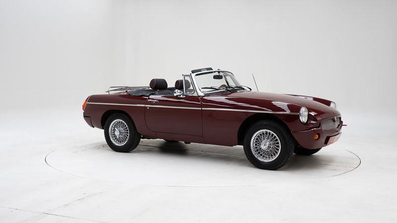 MG B \'75 