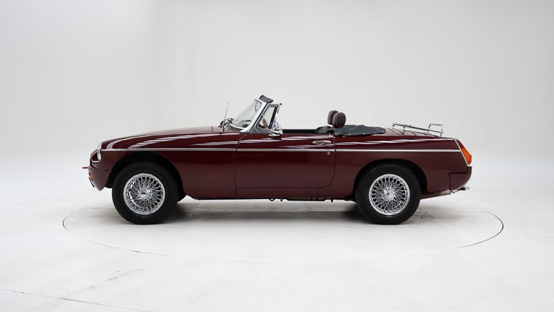 MG B \'75 