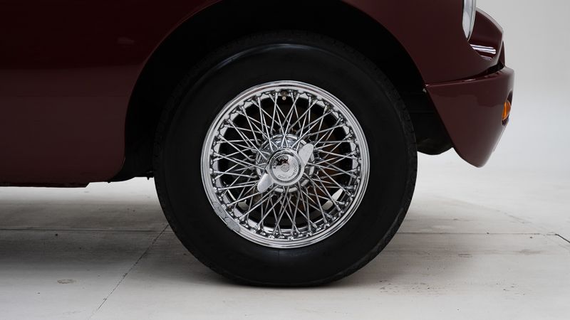 MG B \'75 