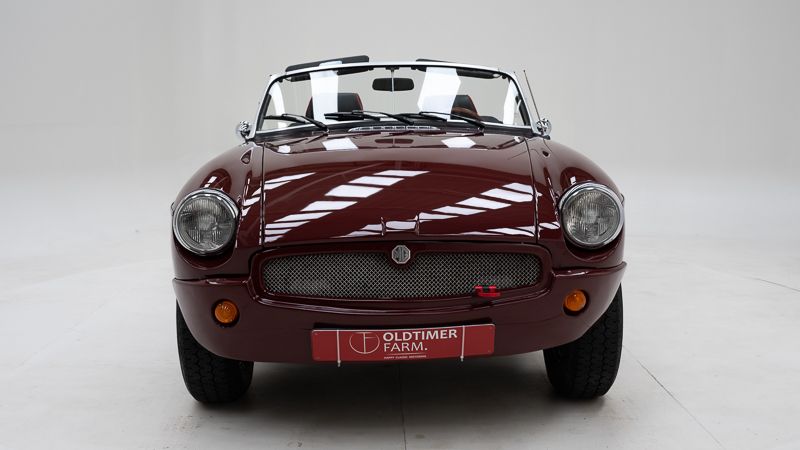 MG B \'75 
