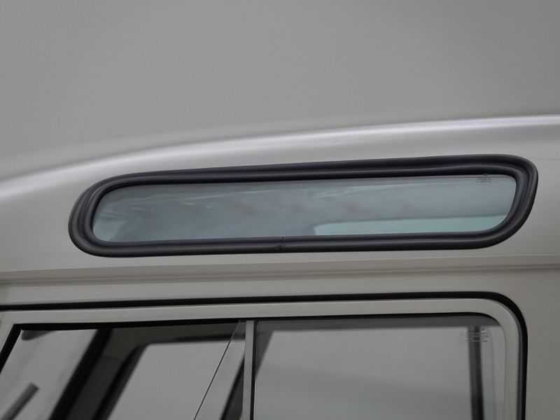 Volkswagen T1 Samba 21 Windows \'64 