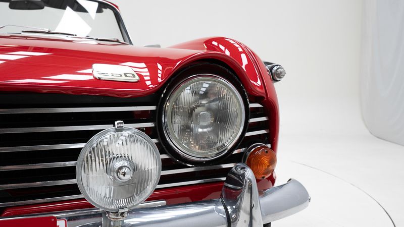 Triumph TR250 + Overdrive \'68 