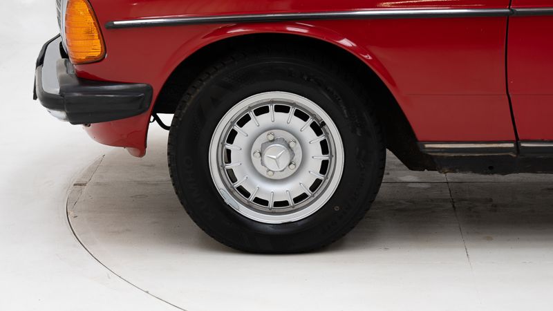 Mercedes Benz W123 300 TD \'80 