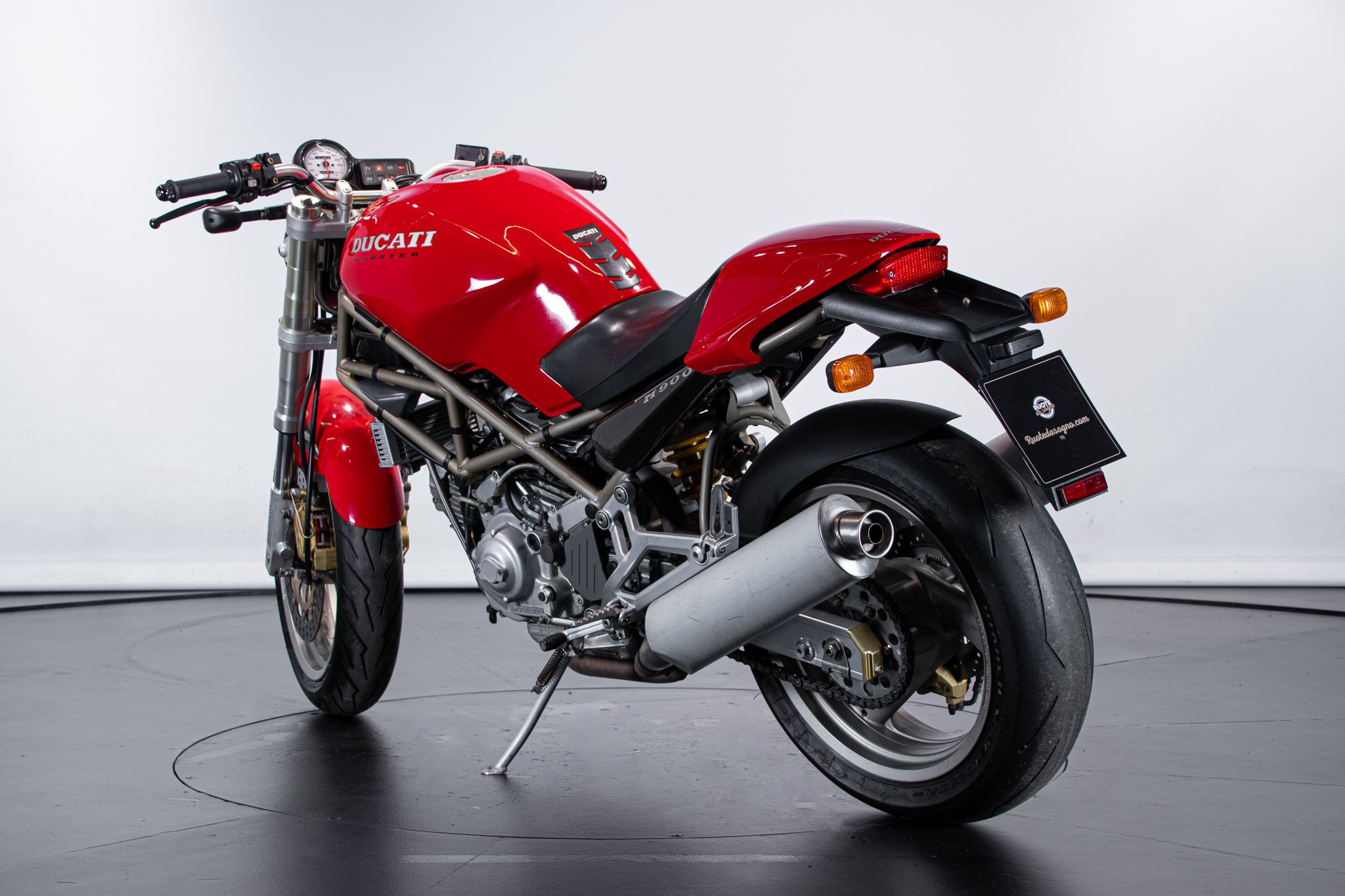 Ducati MONSTER 900 