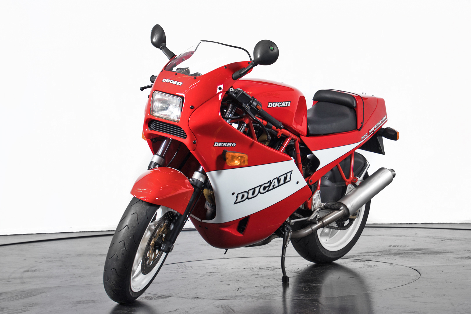 Ducati 900 SuperSport 