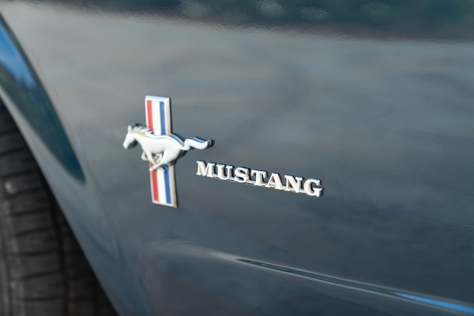 Ford MUSTANG 260 