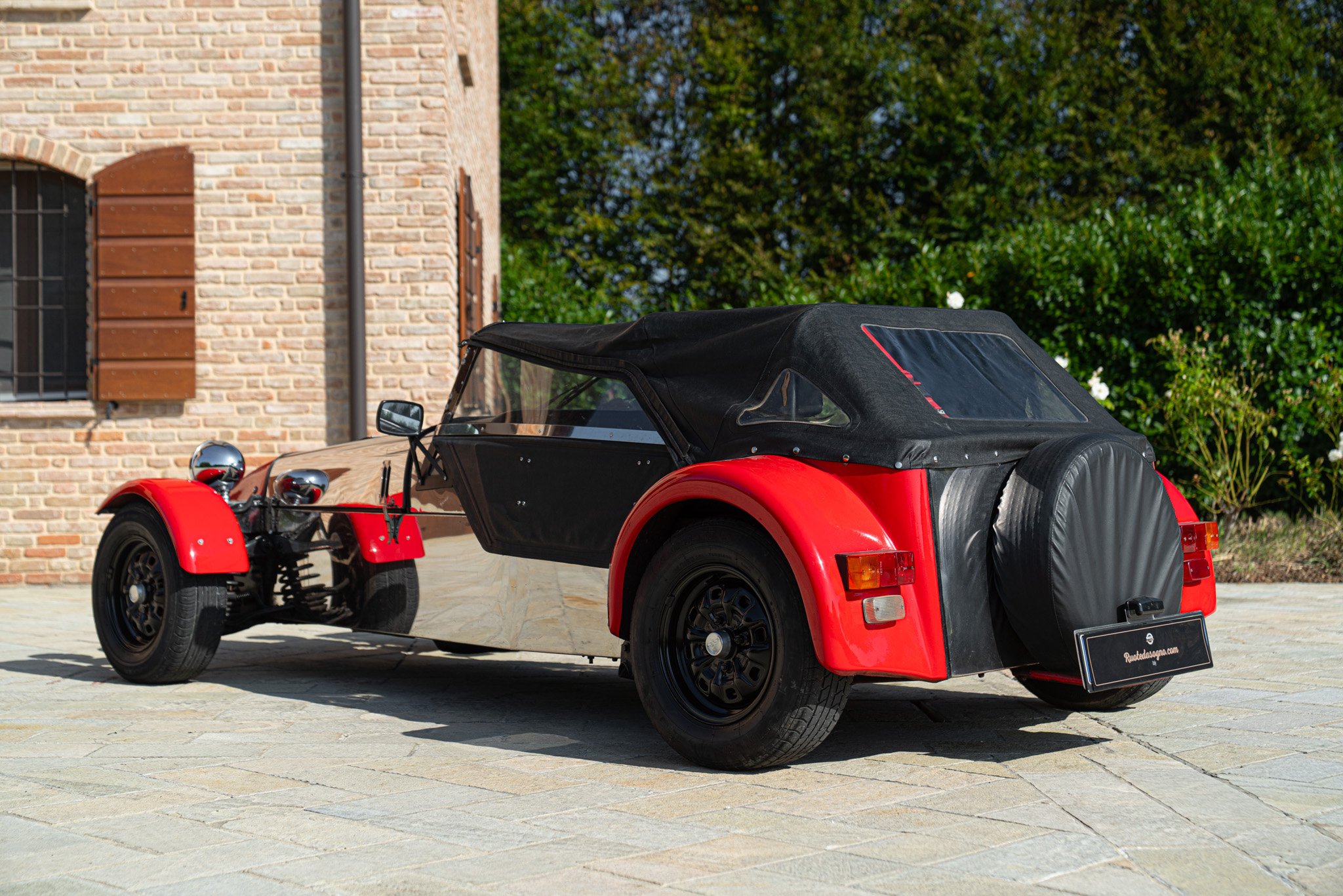 Robin Hood Engineering S7 