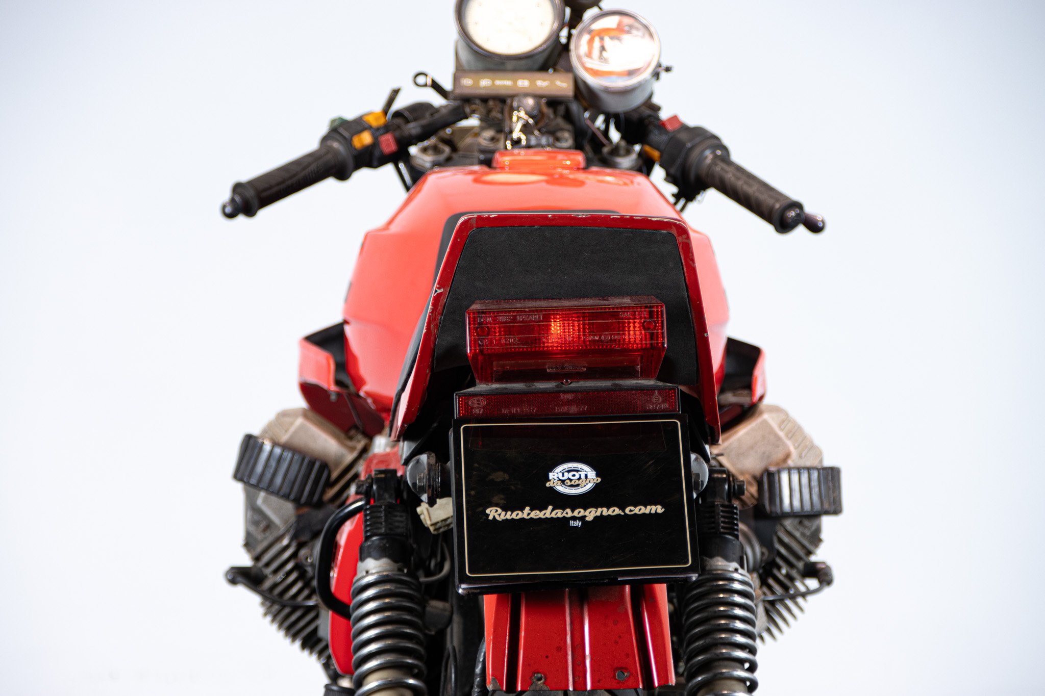 Moto Guzzi 850 LE MANS III 