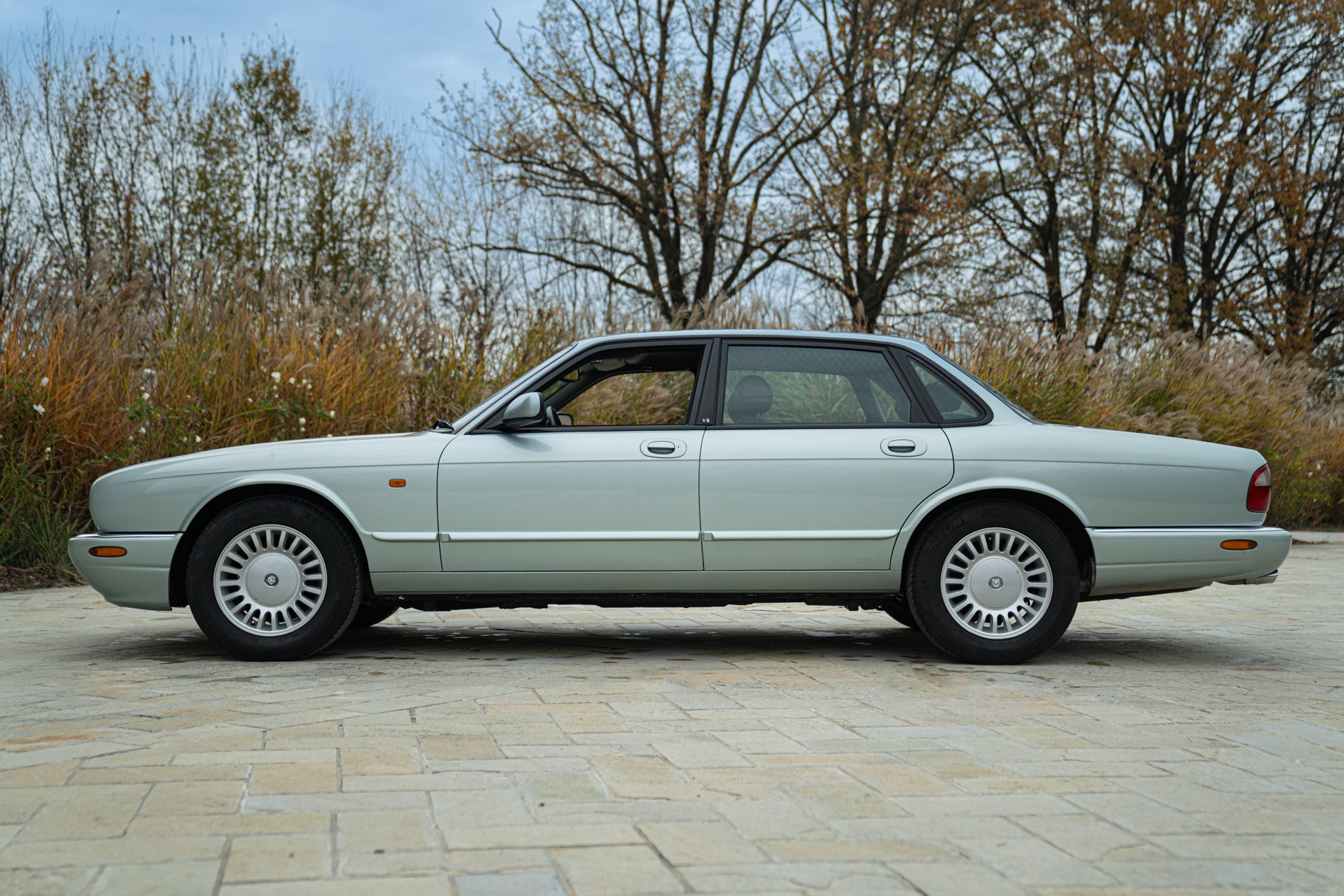 Jaguar XJ8 3.2 