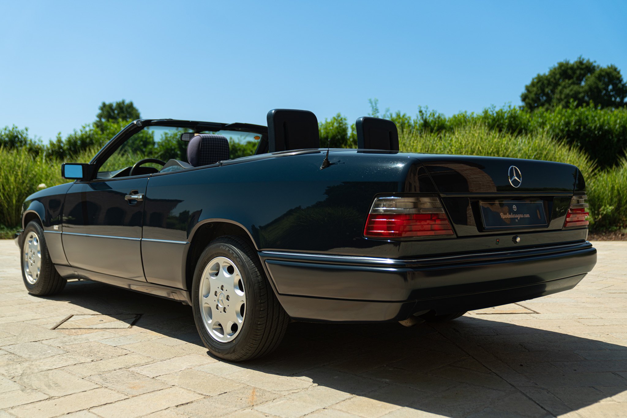 Mercedes Benz CE 200 CABRIO 