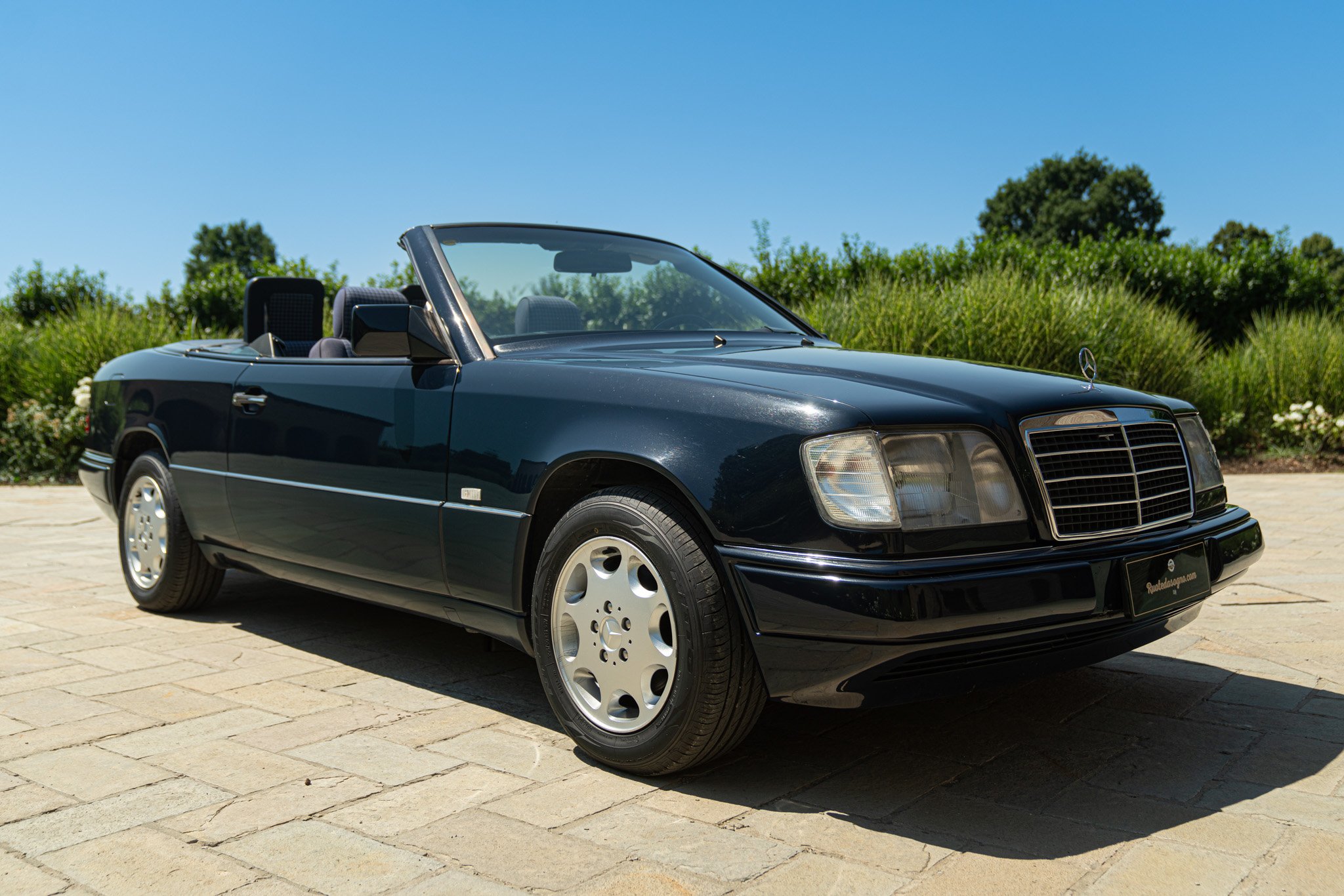 Mercedes Benz CE 200 CABRIO 