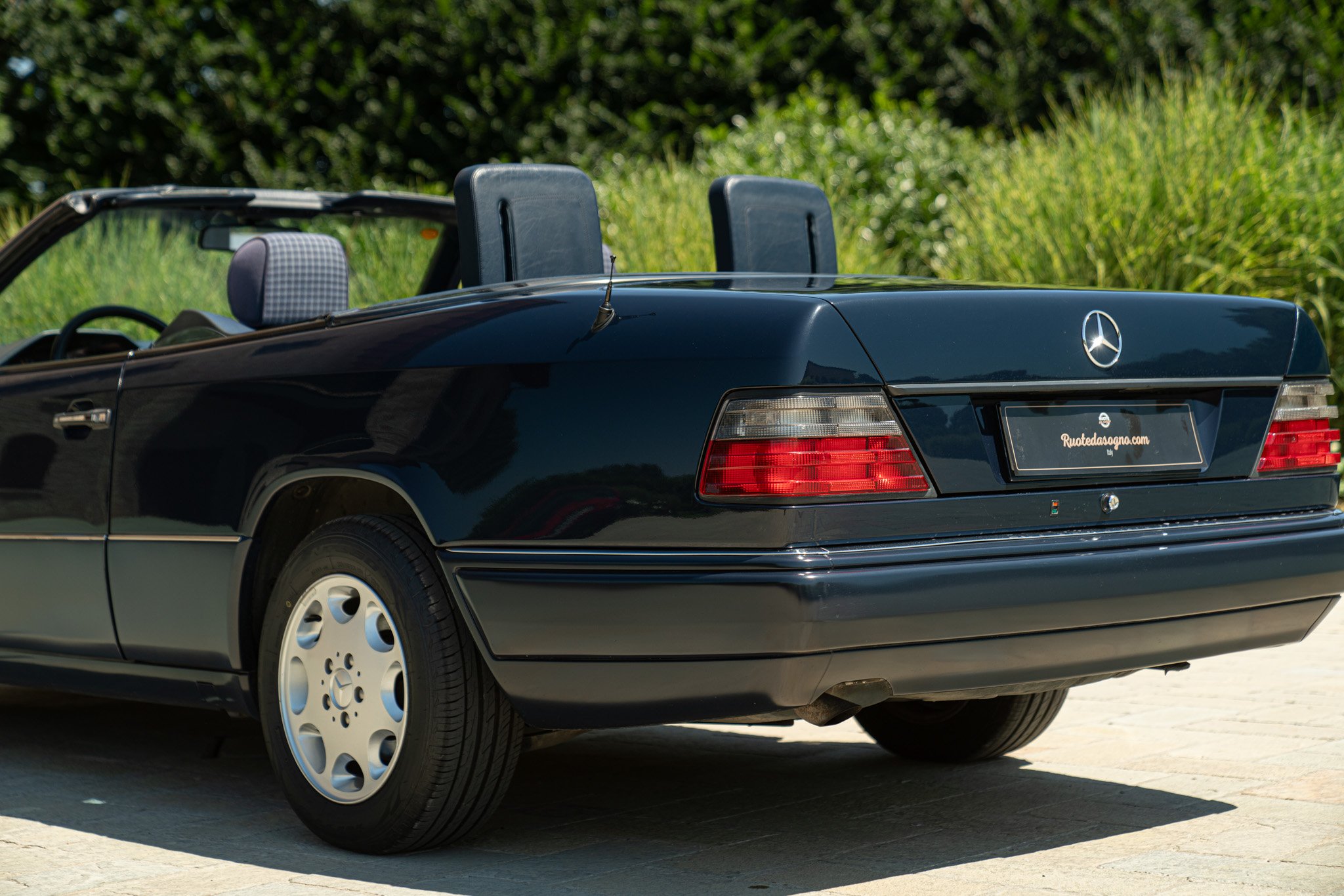 Mercedes Benz CE 200 CABRIO 