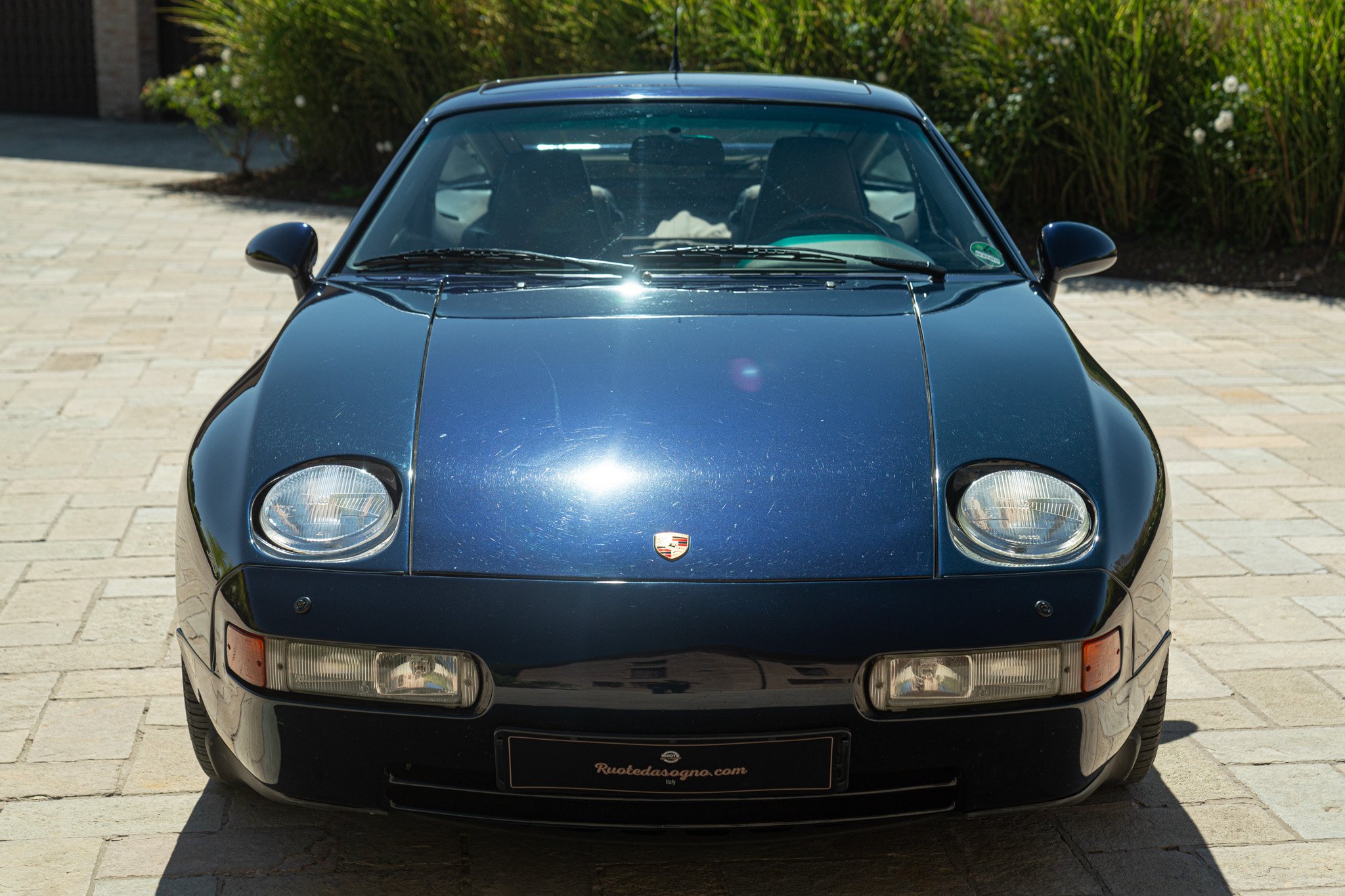 Porsche 928 GTS 