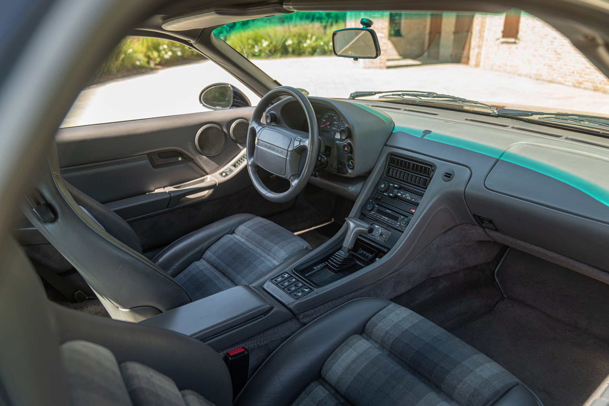 Porsche 928 GTS 