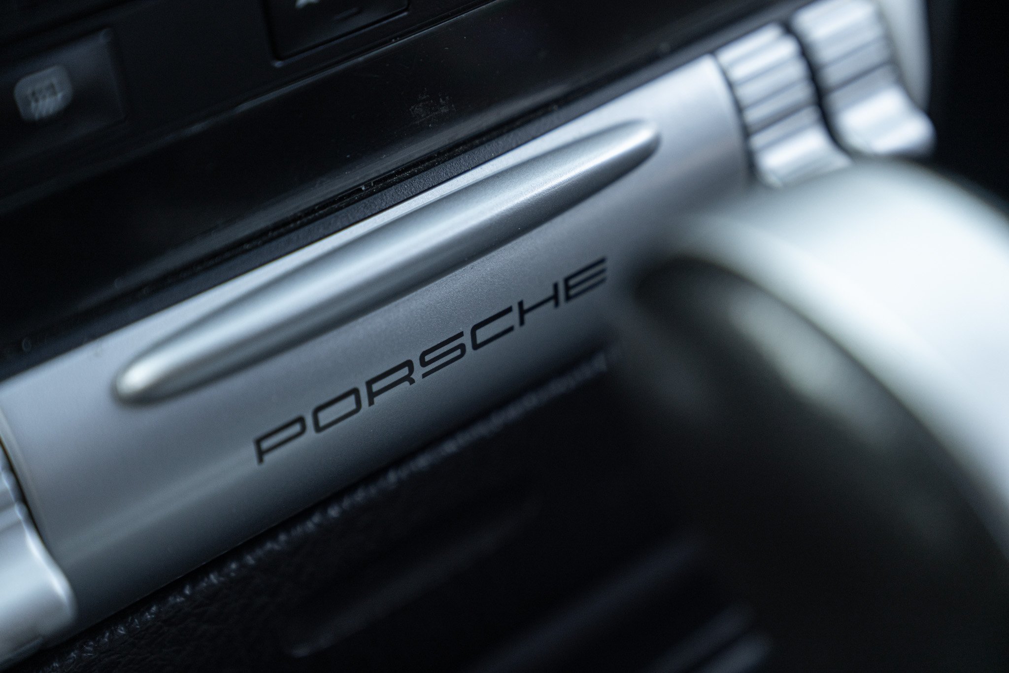 Porsche CAYENNE S LIVREA ROTHMANS 