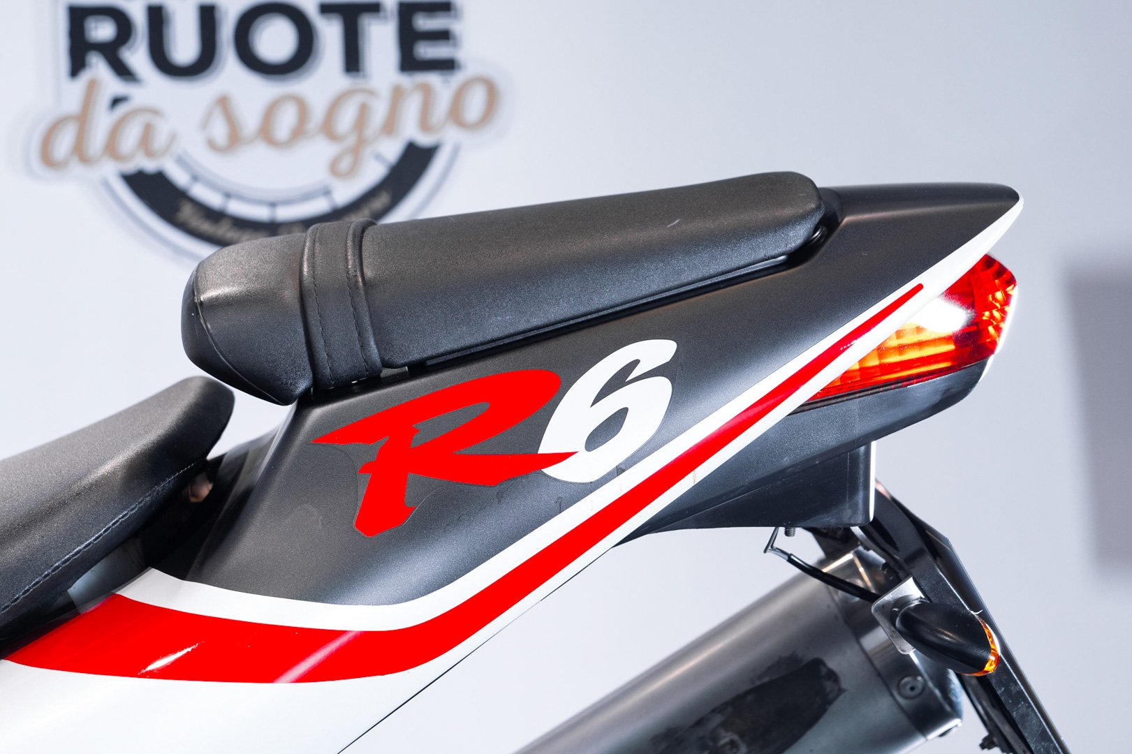Yamaha YAMAHA R6 