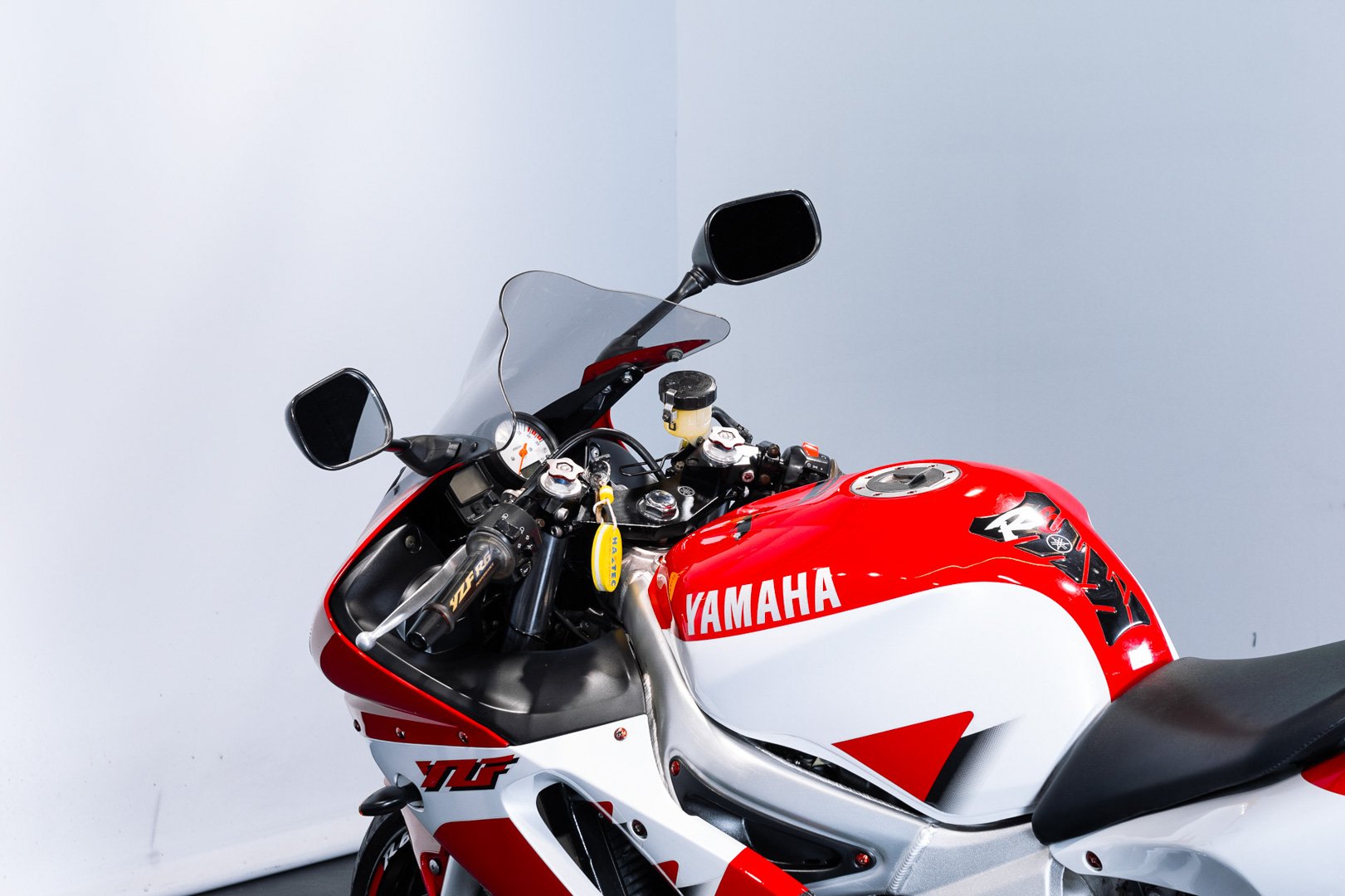 Yamaha YAMAHA R6 