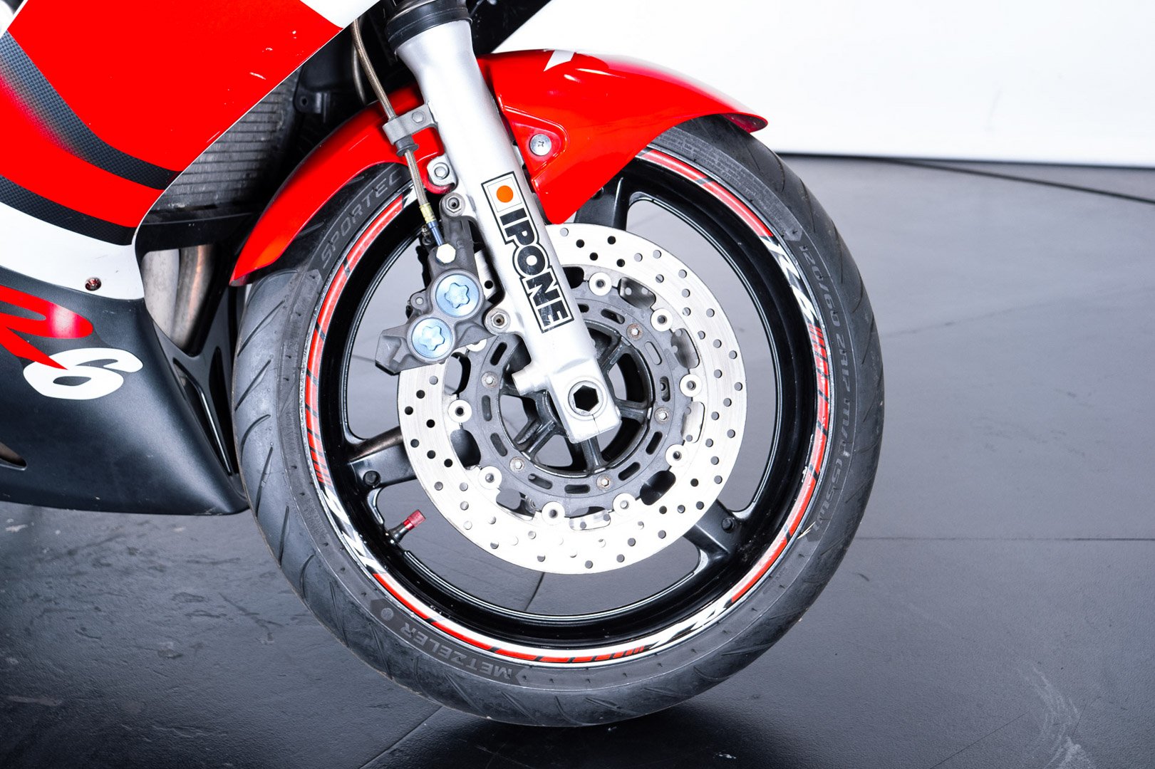 Yamaha YAMAHA R6 