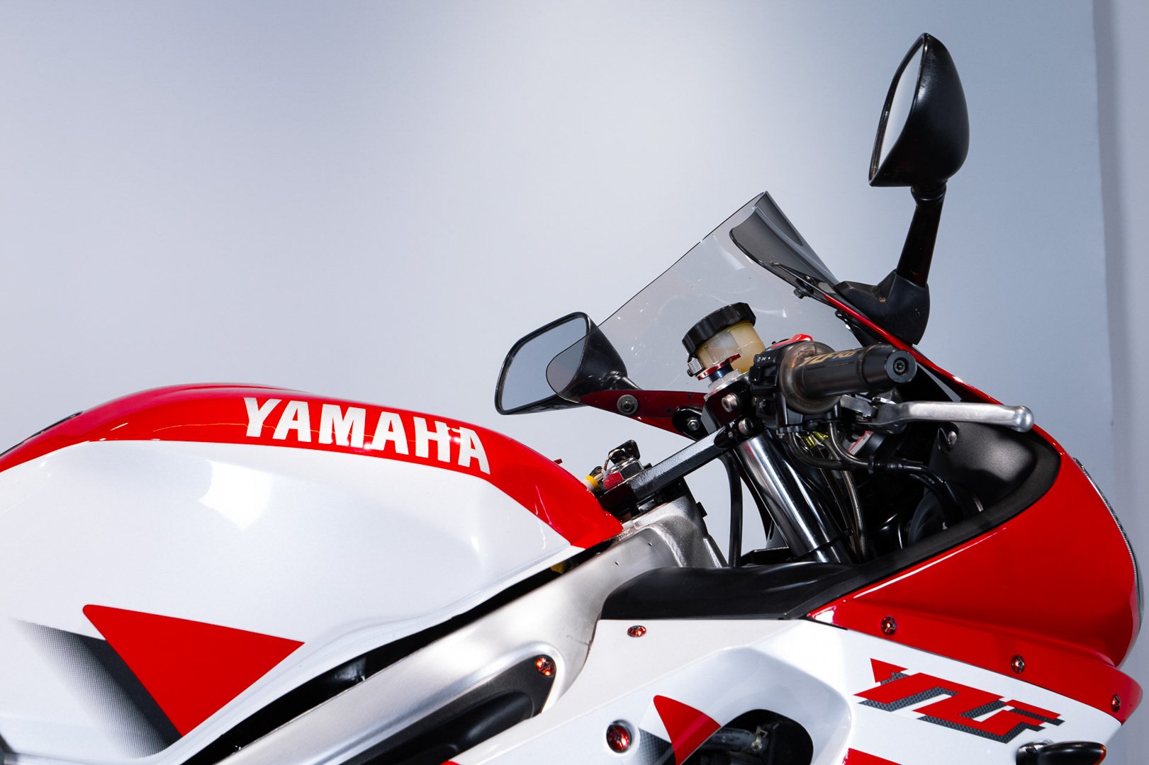 Yamaha YAMAHA R6 