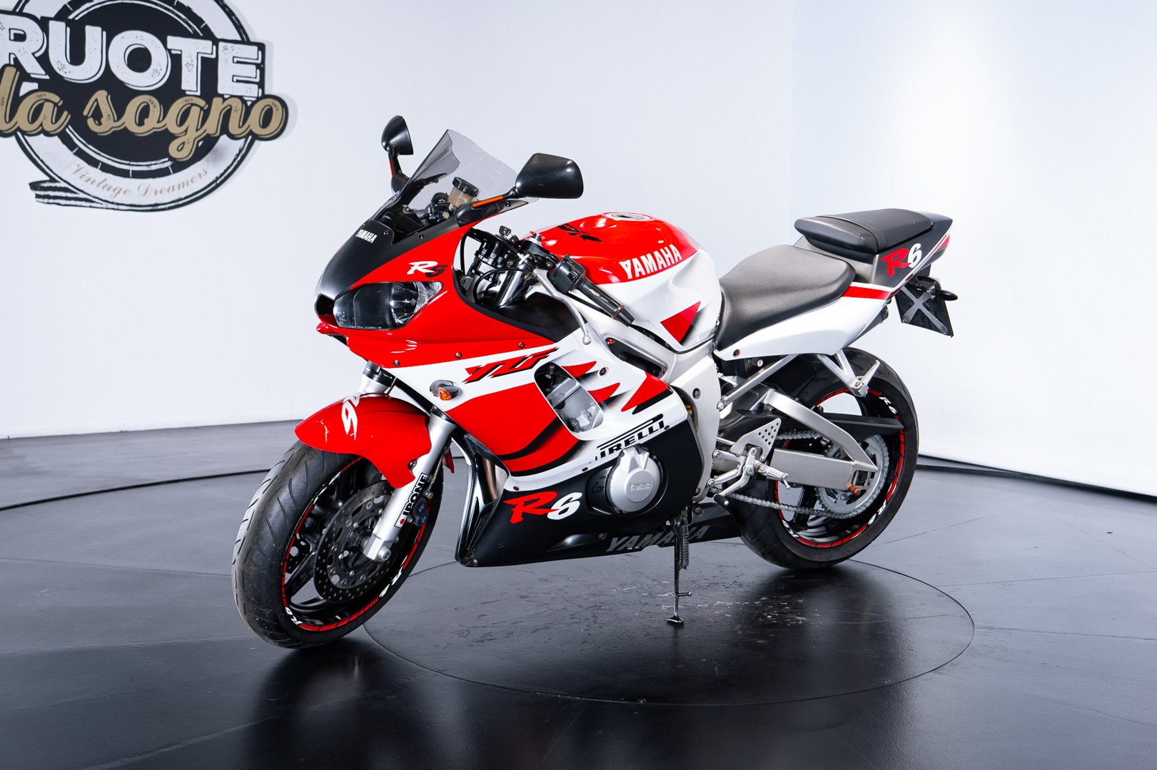 Yamaha YAMAHA R6 