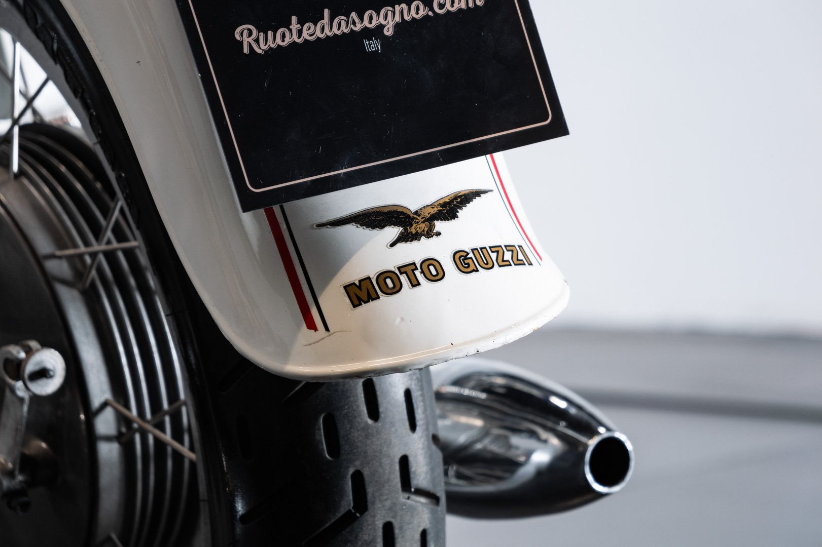 Moto Guzzi MOTO GUZZI V7 700 