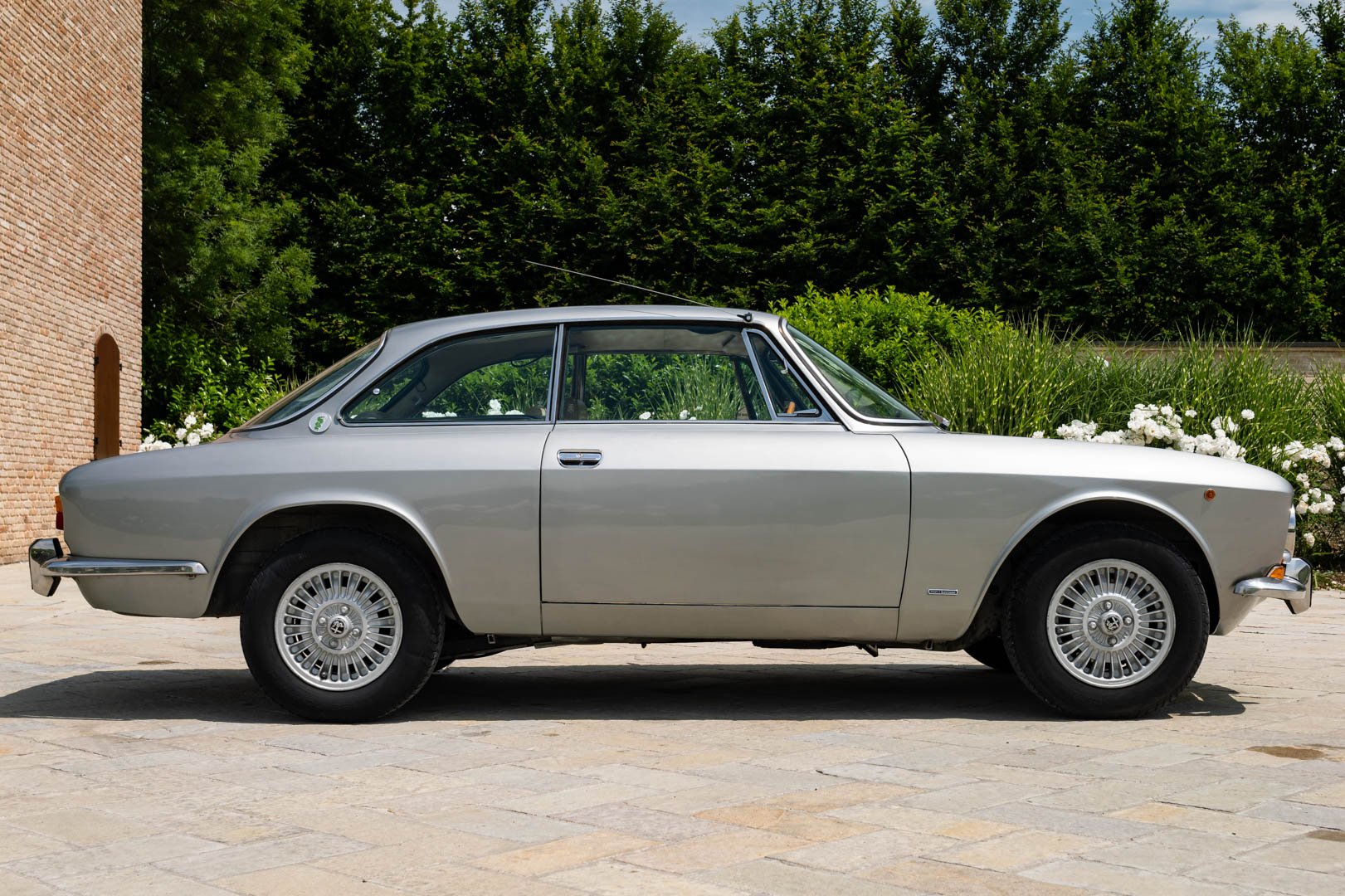 Alfa Romeo GT 2000 VELOCE 