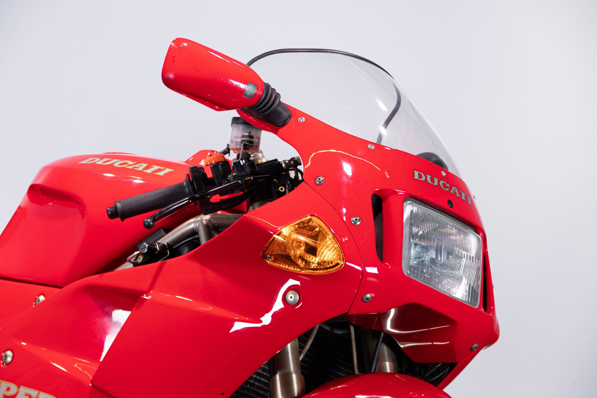 Ducati SUPERBIKE 888 DESMOQUATTRO 