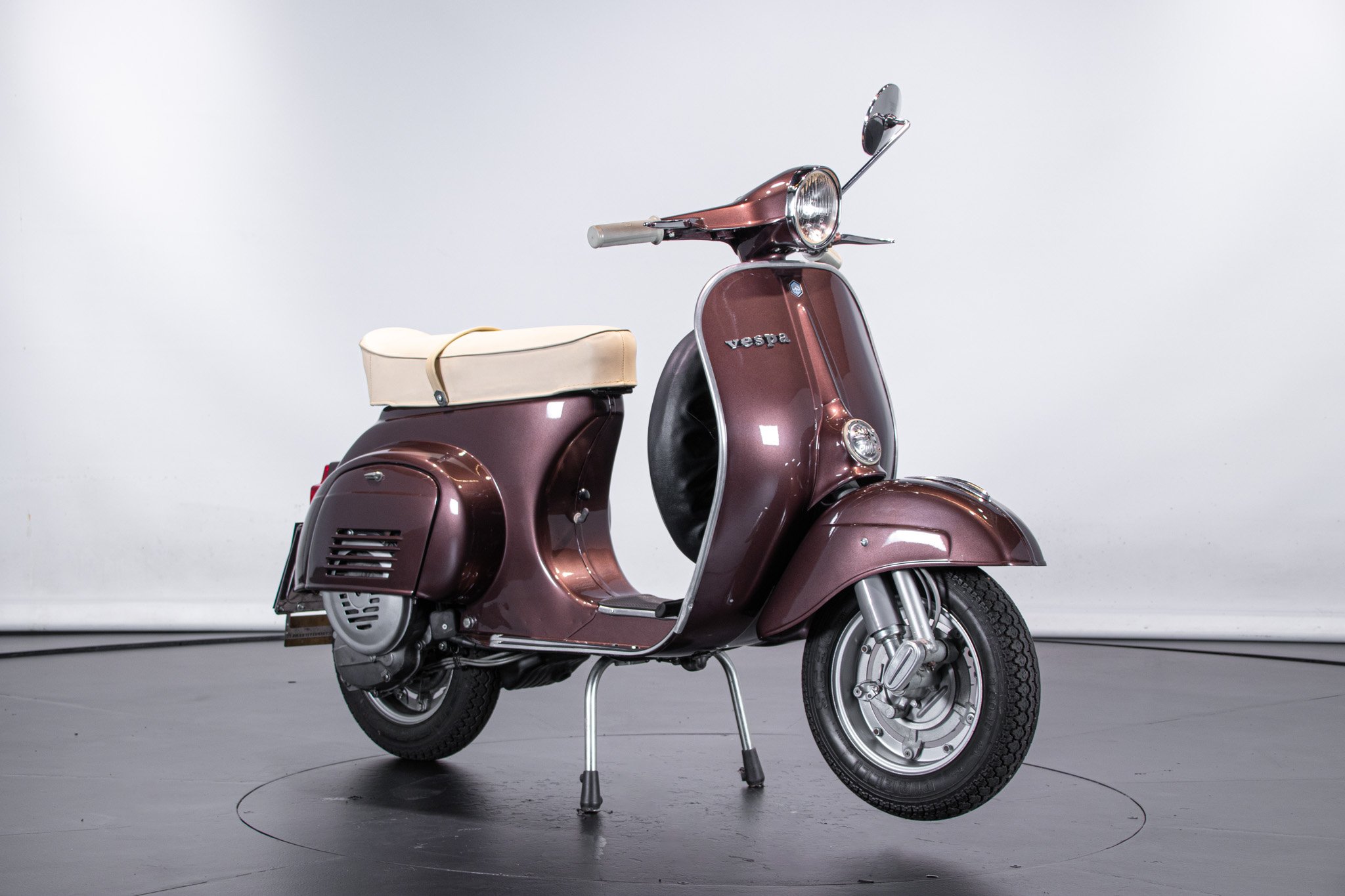 Piaggio VESPA 125 PRIMAVERA \"COCA-COLA\" 