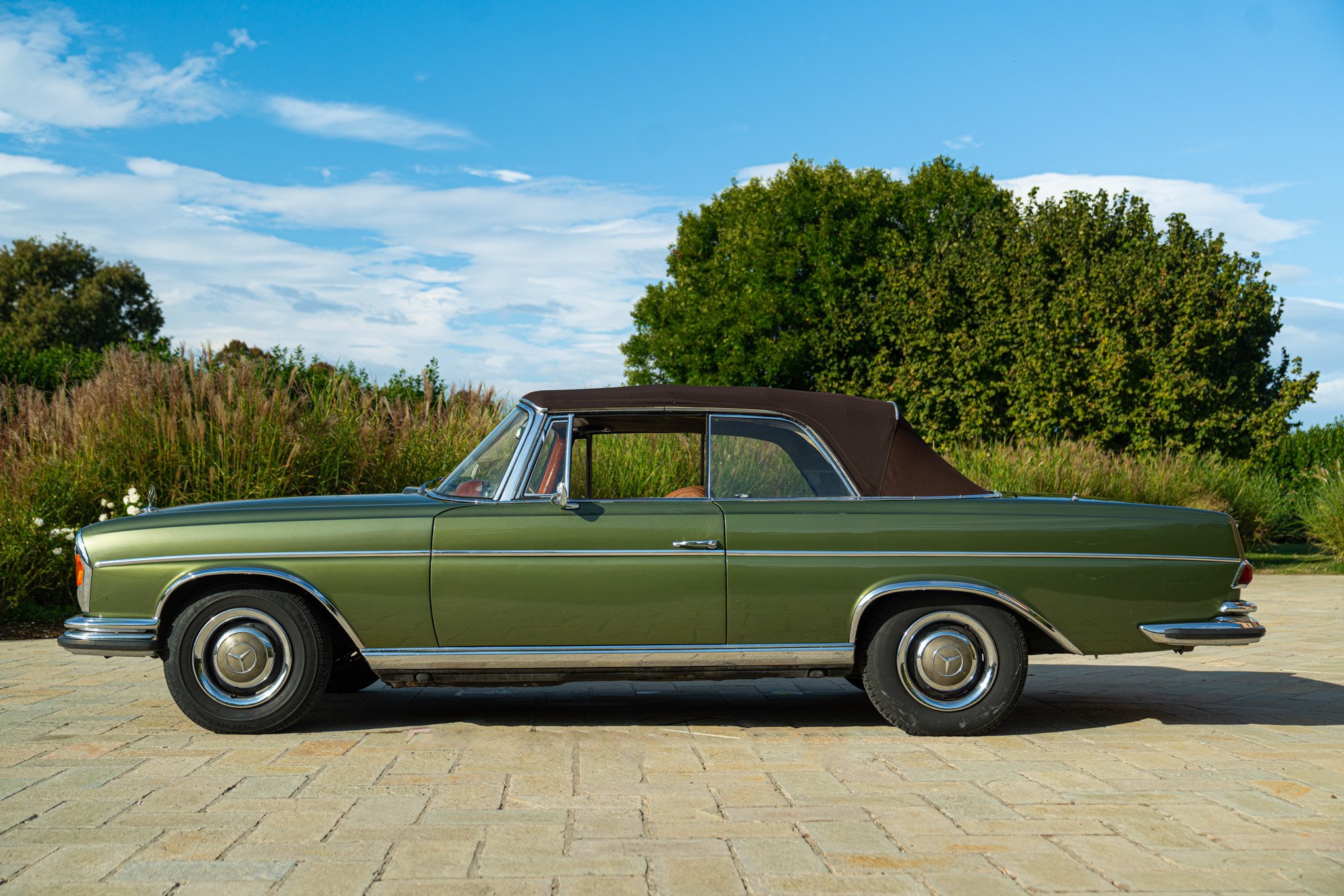 Mercedes Benz 220 SE CABRIOLET 