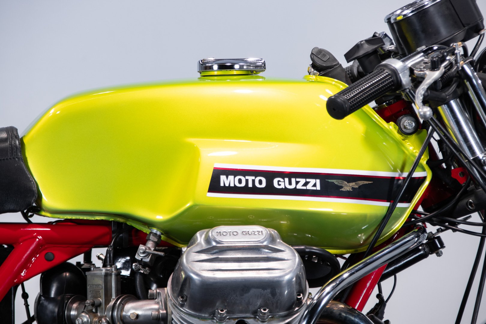 Moto Guzzi V7 SPORT 750 \"Telaio Rosso\" 