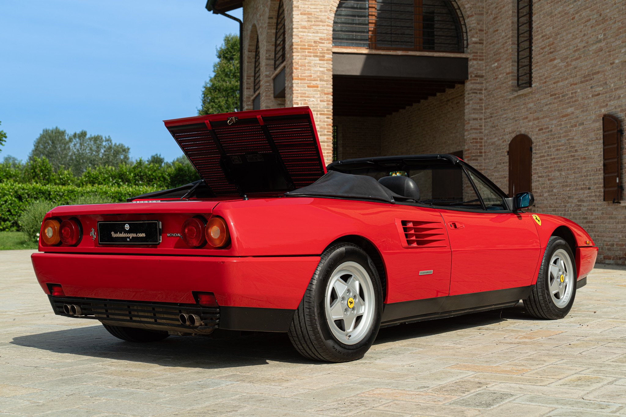 Ferrari MONDIAL T CABRIOLET 