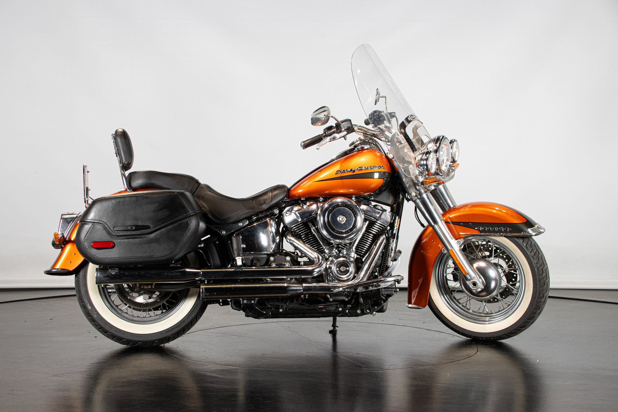 Harley Davidson HERITAGE DELUXE 