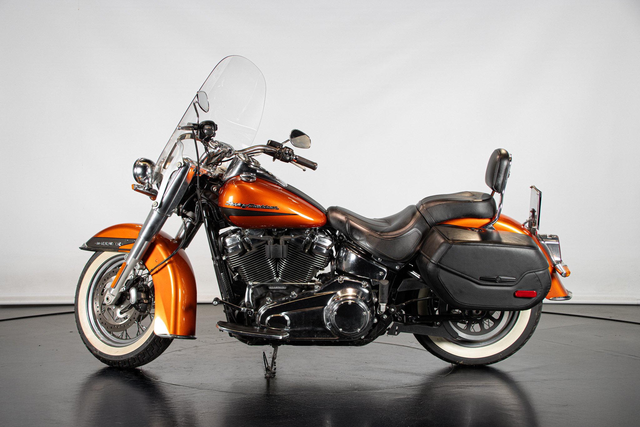 Harley Davidson HERITAGE DELUXE 