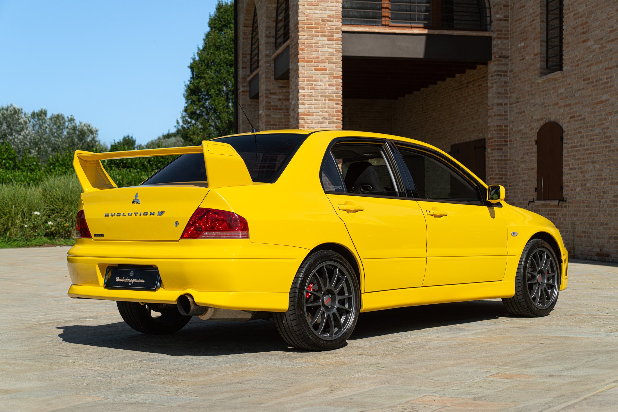 Mitsubishi LANCER EVO VII 