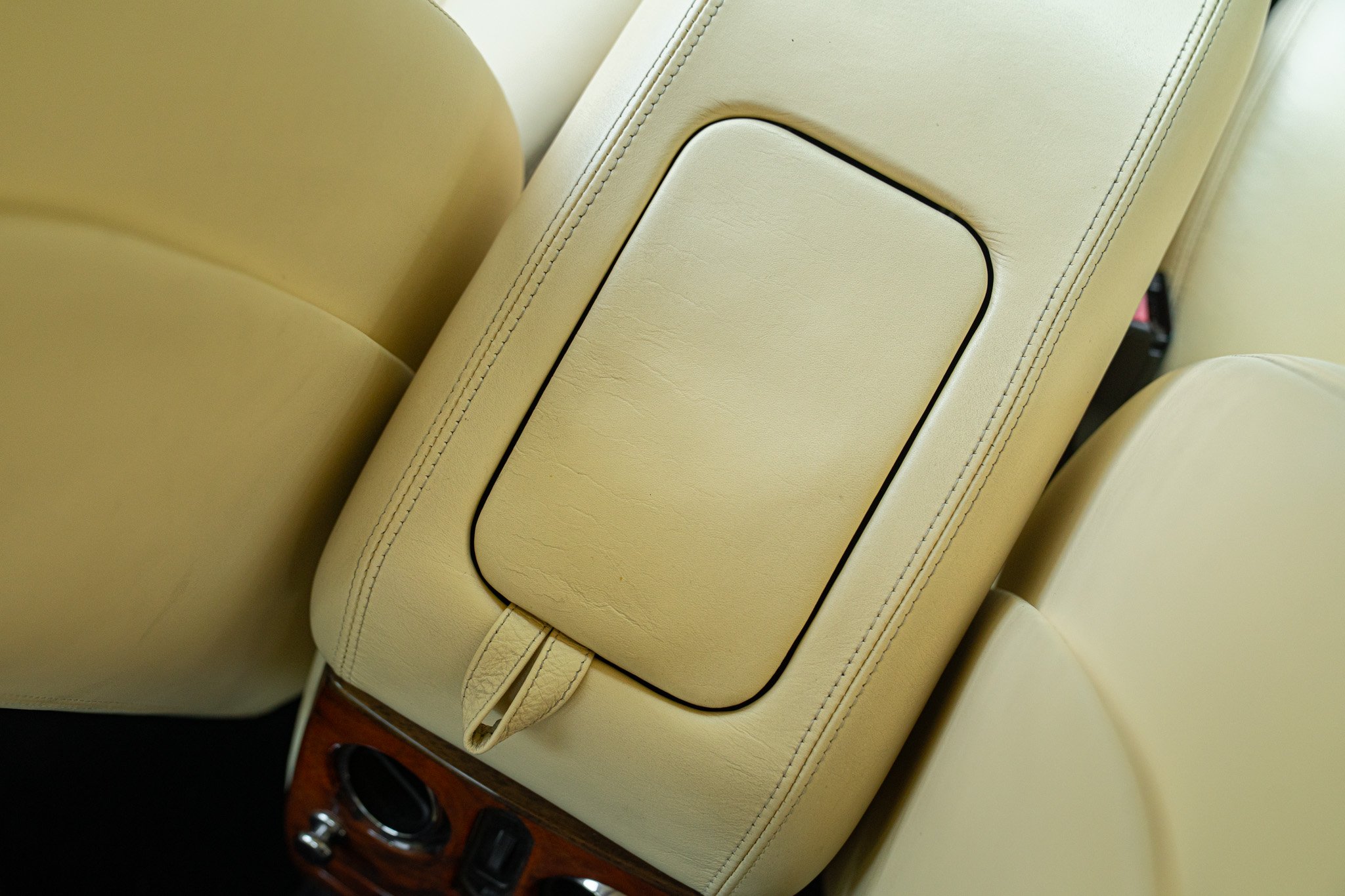 Bentley ARNAGE 