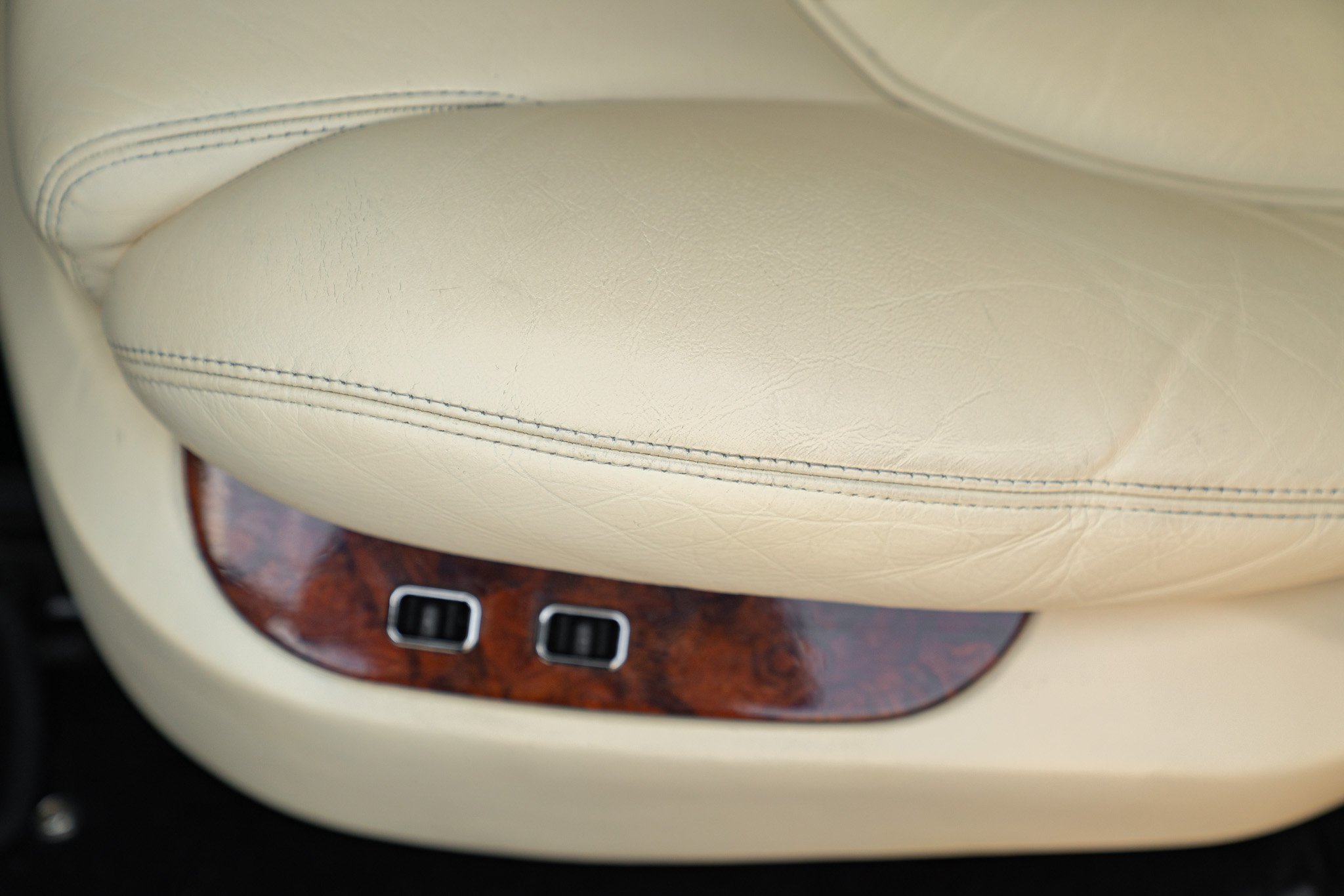Bentley ARNAGE 