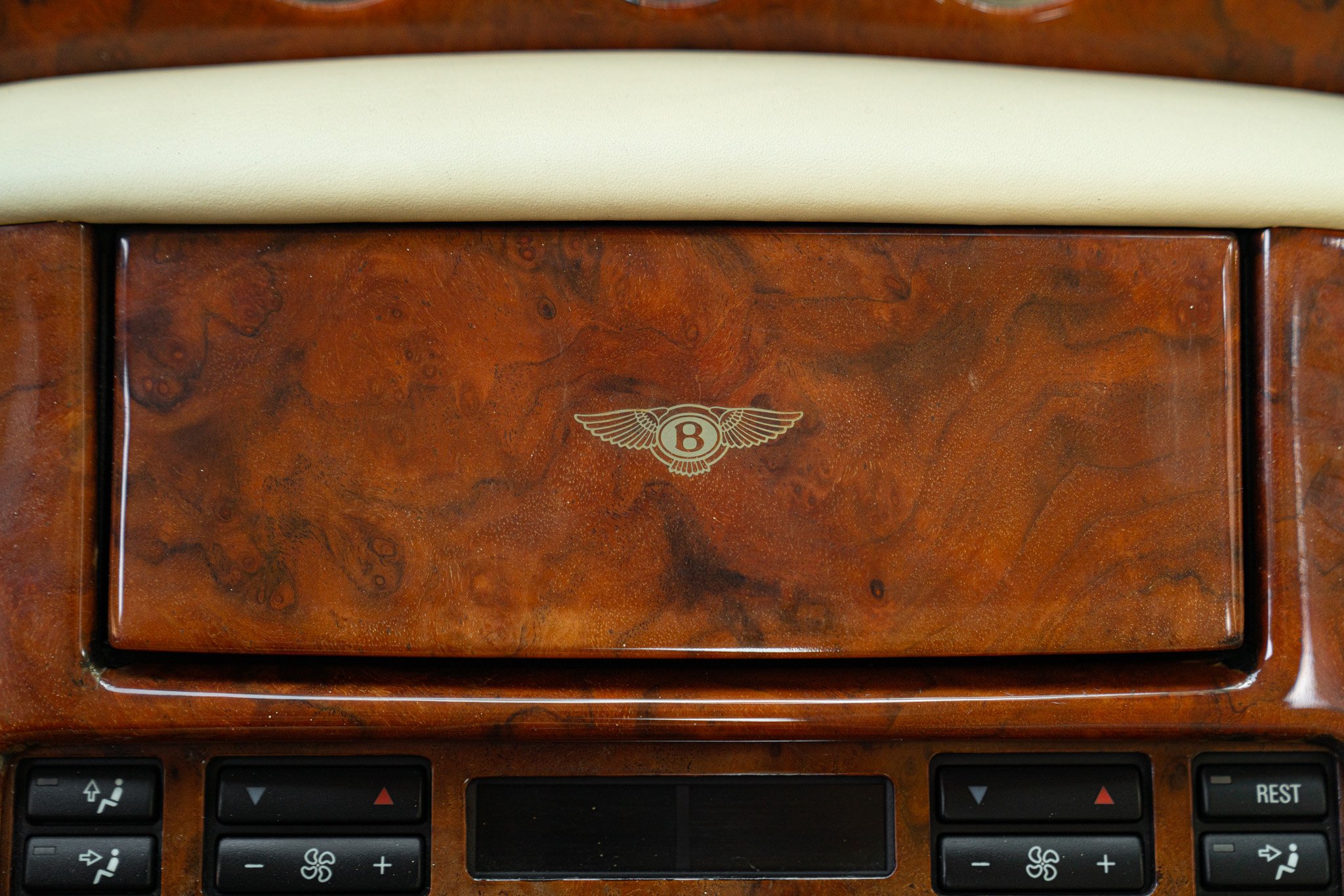 Bentley ARNAGE 